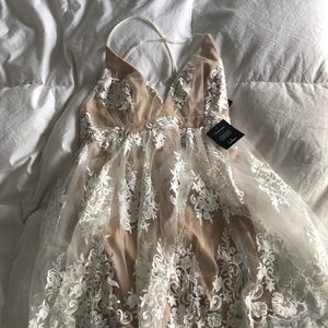 lulus tan and white lace dress